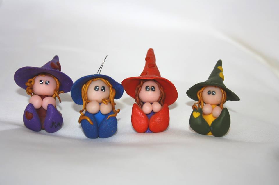 Streghette - 4 cm x 3 cm. Colori personalizzabili. 